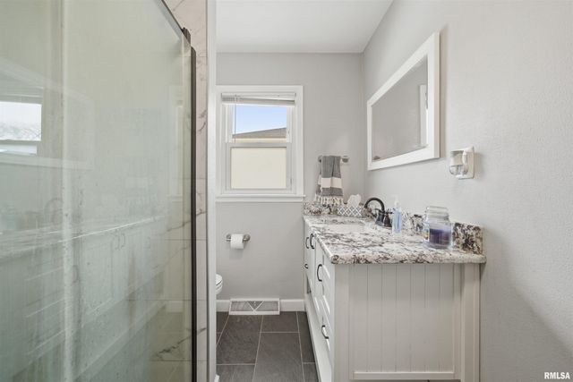 4209 S PARAMOUNT Road, Bartonville, IL 61607