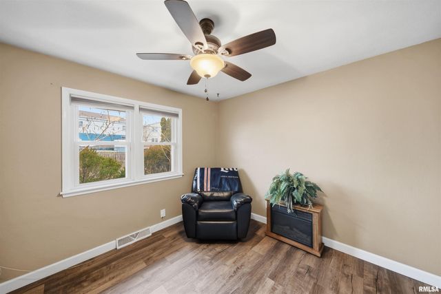 4209 S PARAMOUNT Road, Bartonville, IL 61607