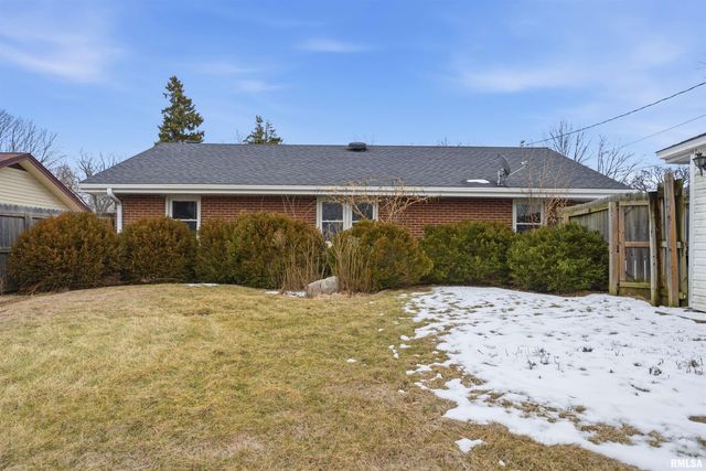 4209 S PARAMOUNT Road, Bartonville, IL 61607