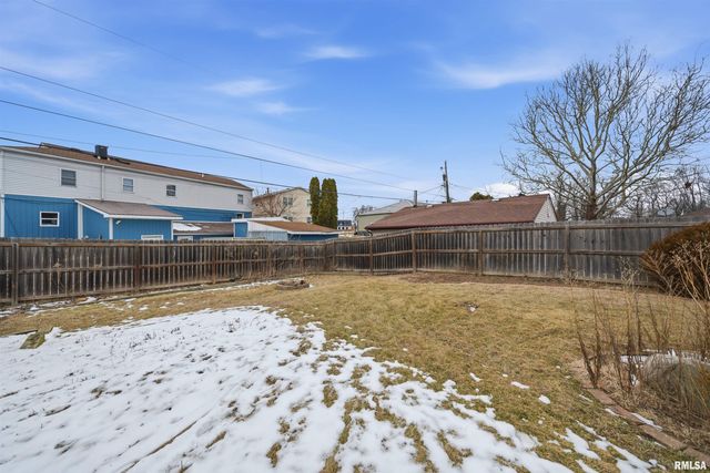 4209 S PARAMOUNT Road, Bartonville, IL 61607