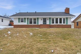 4209 S PARAMOUNT Road, Bartonville, IL 61607
