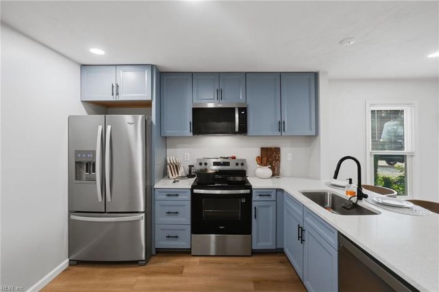 844 Wickford DR, Chesapeake, VA 23320