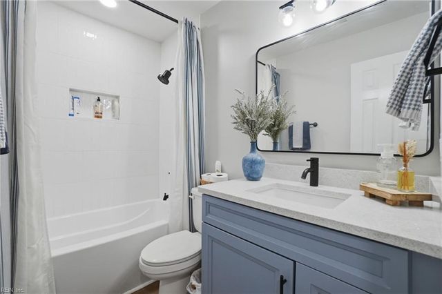 844 Wickford DR, Chesapeake, VA 23320