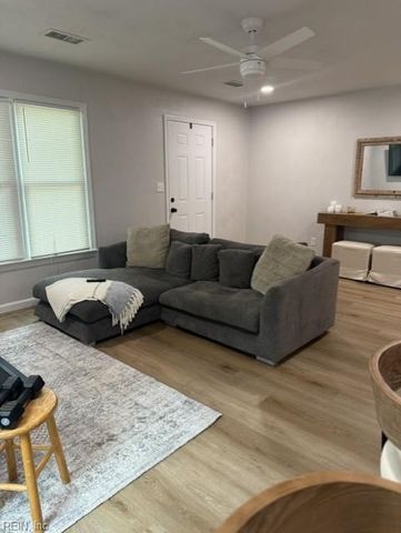 844 Wickford DR, Chesapeake, VA 23320