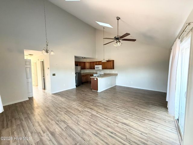 102 Lincoln Place Circle, Leland, NC 28451