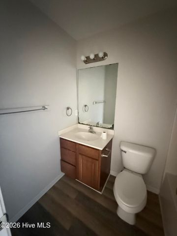 102 Lincoln Place Circle, Leland, NC 28451