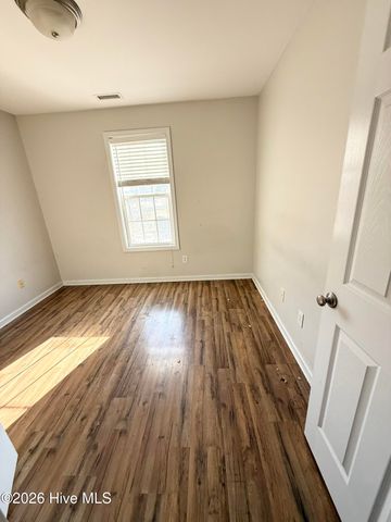 102 Lincoln Place Circle, Leland, NC 28451