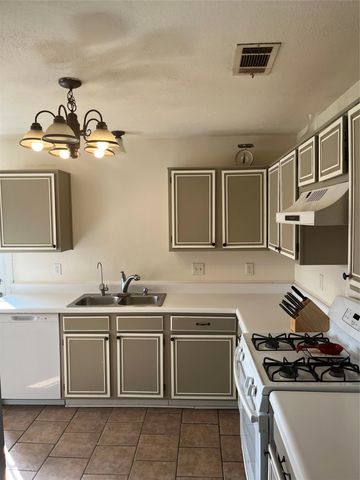 1005 Lake Bluff Drive, Flower Mound, TX 75028