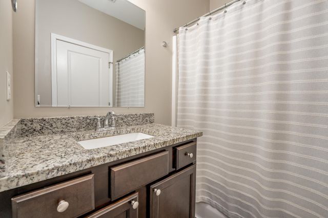 1344-1346 N Azena, Andover, KS 67002