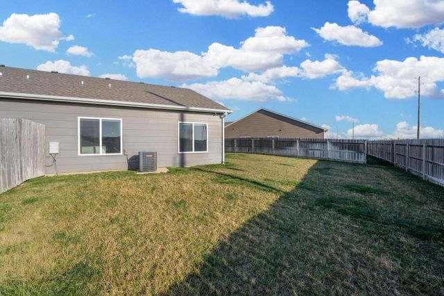 1344-1346 N Azena, Andover, KS 67002