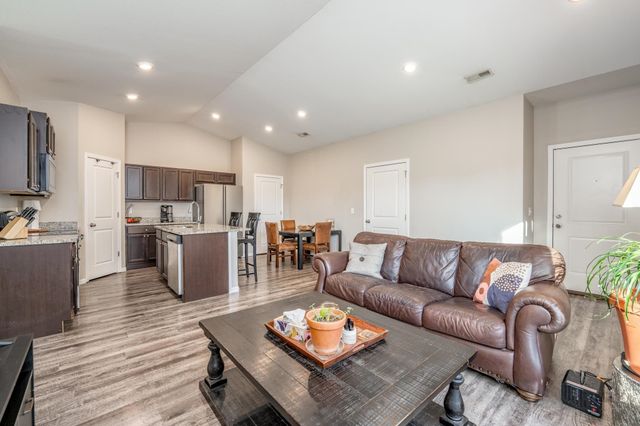 1344-1346 N Azena, Andover, KS 67002