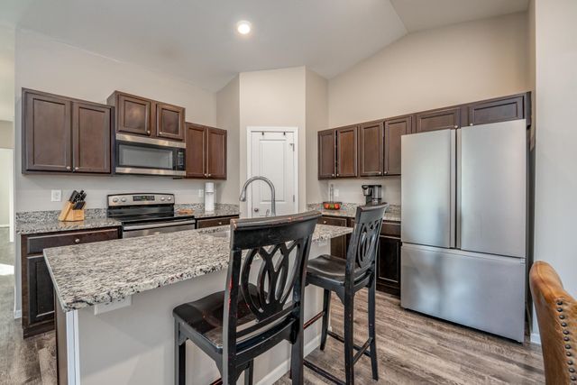 1344-1346 N Azena, Andover, KS 67002