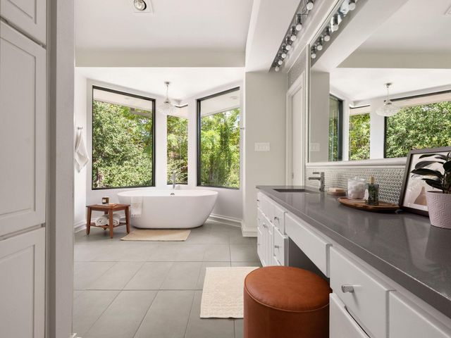 3200 Three Rivers DR, Austin, TX 78746