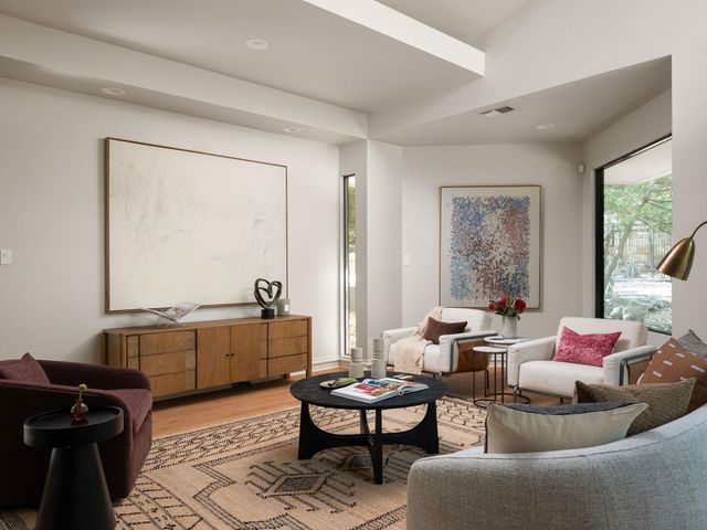 3200 Three Rivers DR, Austin, TX 78746