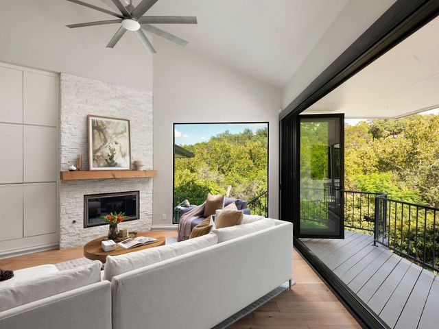 3200 Three Rivers DR, Austin, TX 78746