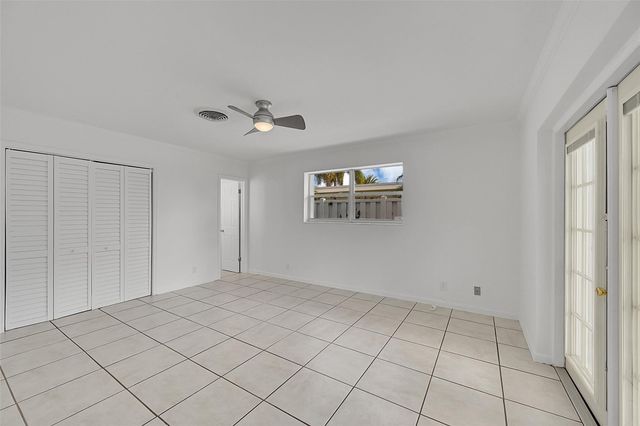 220 SE 10th Street, Pompano Beach, FL 33060