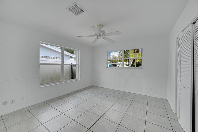 220 SE 10th Street, Pompano Beach, FL 33060