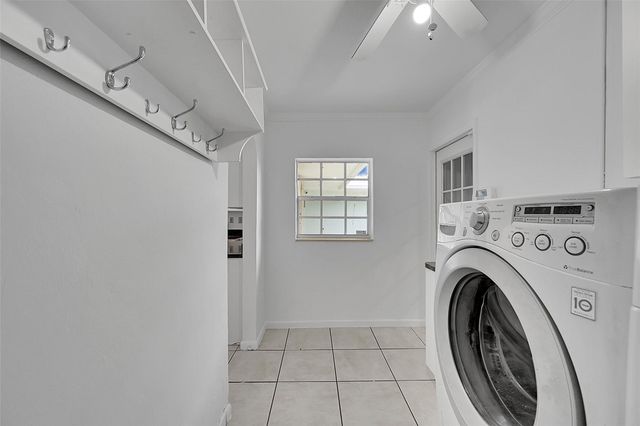 220 SE 10th Street, Pompano Beach, FL 33060