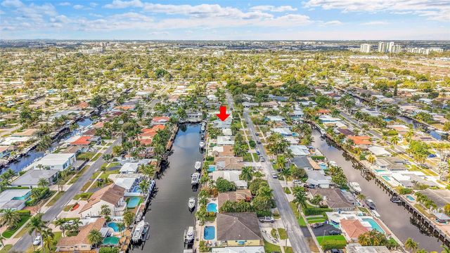 220 SE 10th Street, Pompano Beach, FL 33060