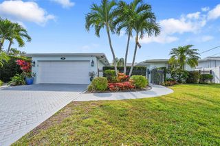 220 SE 10th Street, Pompano Beach, FL 33060