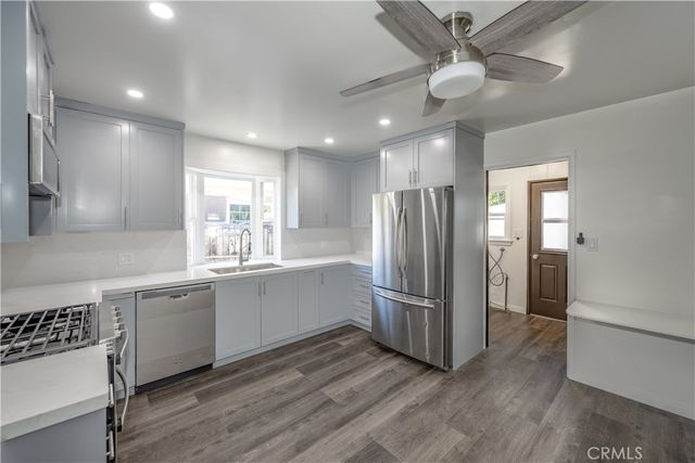 10931 Mcvine, Sunland, CA 91040