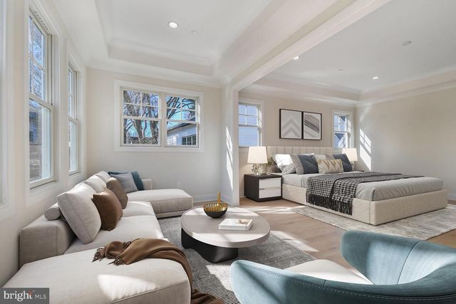 7819 EXETER RD, Bethesda, MD 20814