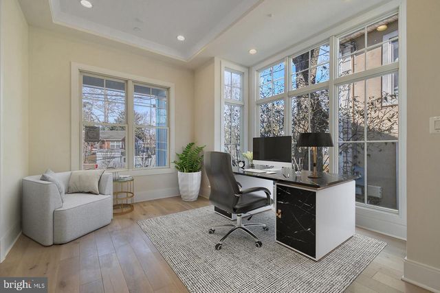 7819 EXETER RD, Bethesda, MD 20814