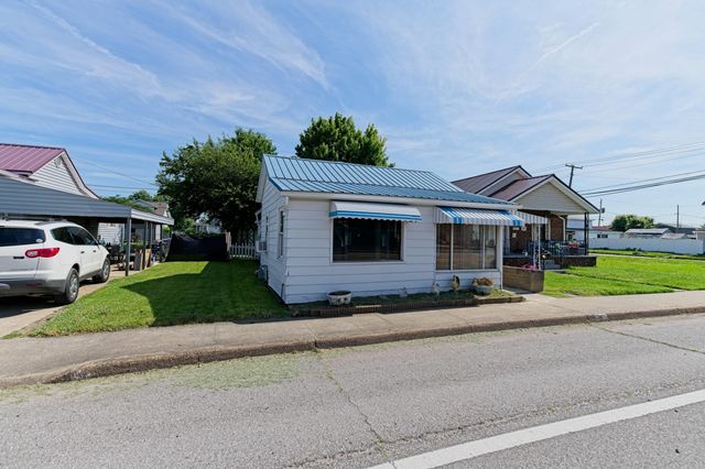 1607 Oak Street, Kenova, WV 25530