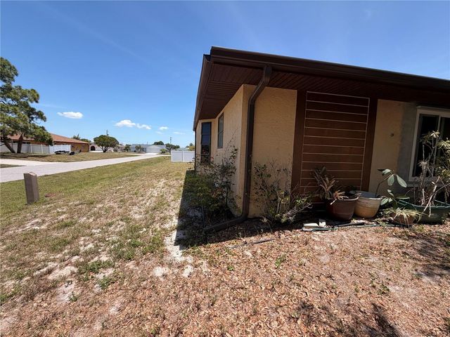 333 TIMBRUCE LANE NW, Port Charlotte, FL 33952