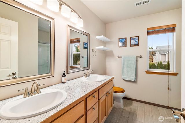 2111 Greenview Lane, Lynden, WA 98264