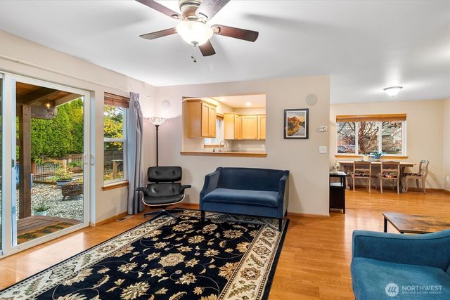 2111 Greenview Lane, Lynden, WA 98264