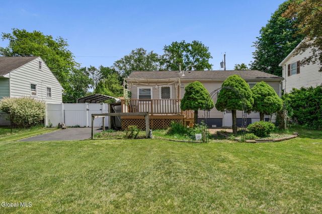 327 Manchester Road, Schenectady, NY 12304