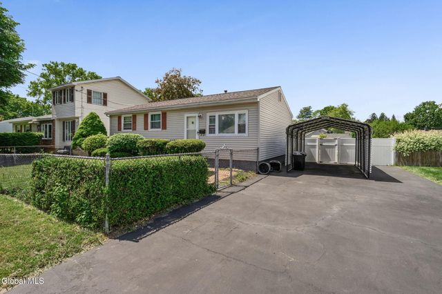 327 Manchester Road, Schenectady, NY 12304