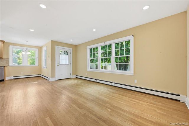 176 Wright Avenue, Malverne, NY 11565