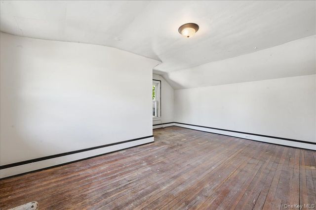 176 Wright Avenue, Malverne, NY 11565