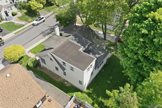 176 Wright Avenue, Malverne, NY 11565