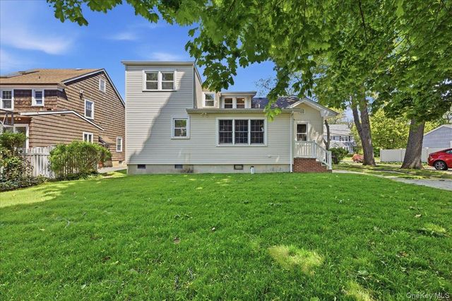 176 Wright Avenue, Malverne, NY 11565