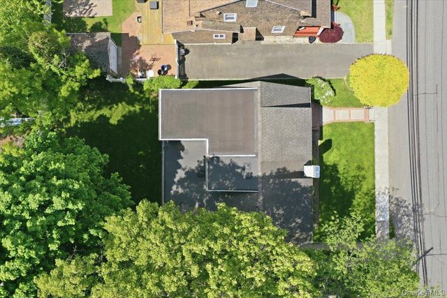176 Wright Avenue, Malverne, NY 11565