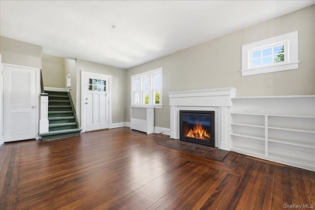 176 Wright Avenue, Malverne, NY 11565