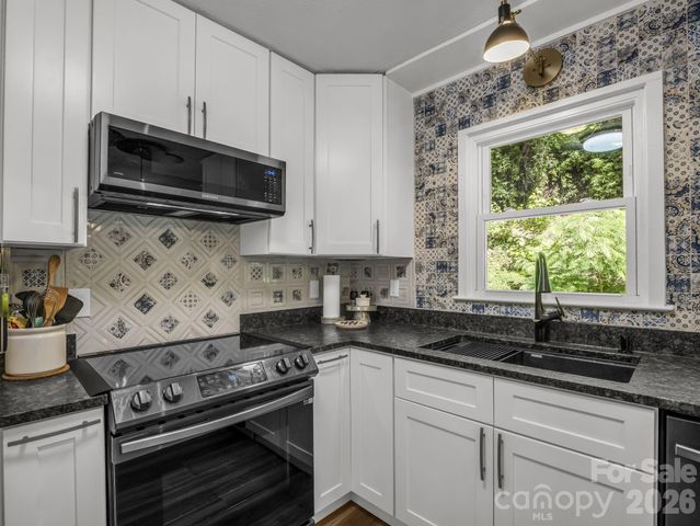 395 E Howard Street, Tryon, NC 28782