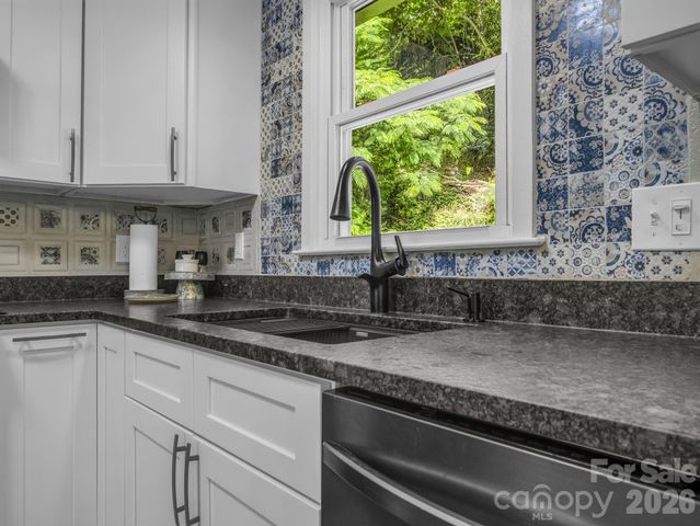 395 E Howard Street, Tryon, NC 28782