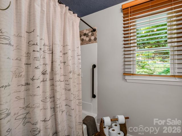 395 E Howard Street, Tryon, NC 28782
