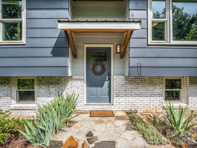 395 E Howard Street, Tryon, NC 28782