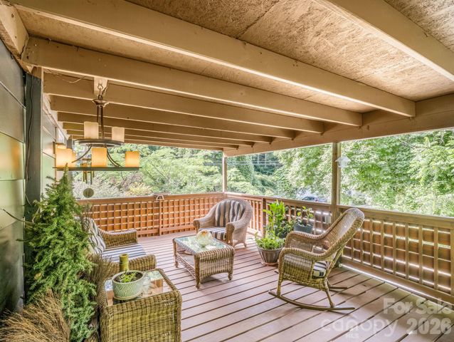 395 E Howard Street, Tryon, NC 28782