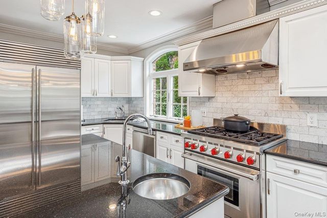 130 Locust Avenue, Scarsdale, NY 10583