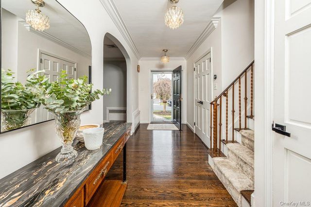 130 Locust Avenue, Scarsdale, NY 10583