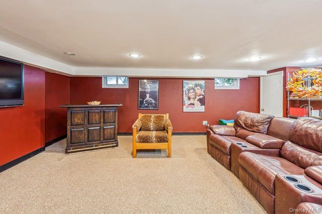 130 Locust Avenue, Scarsdale, NY 10583