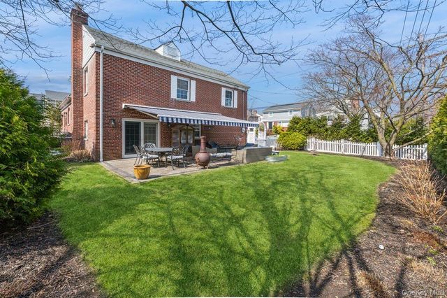 130 Locust Avenue, Scarsdale, NY 10583