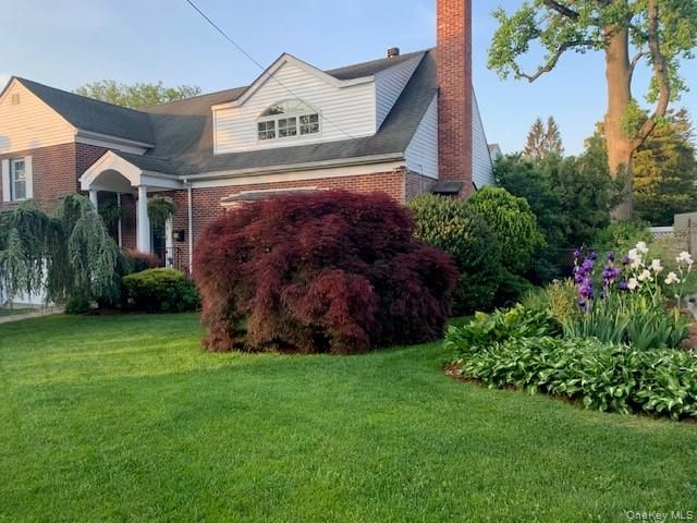 130 Locust Avenue, Scarsdale, NY 10583