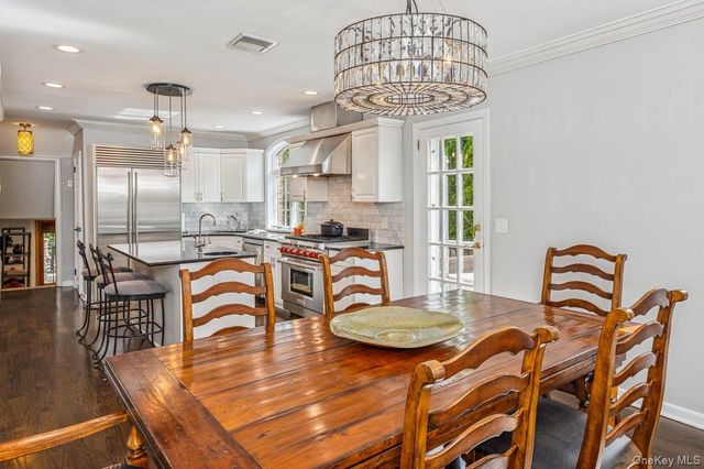 130 Locust Avenue, Scarsdale, NY 10583